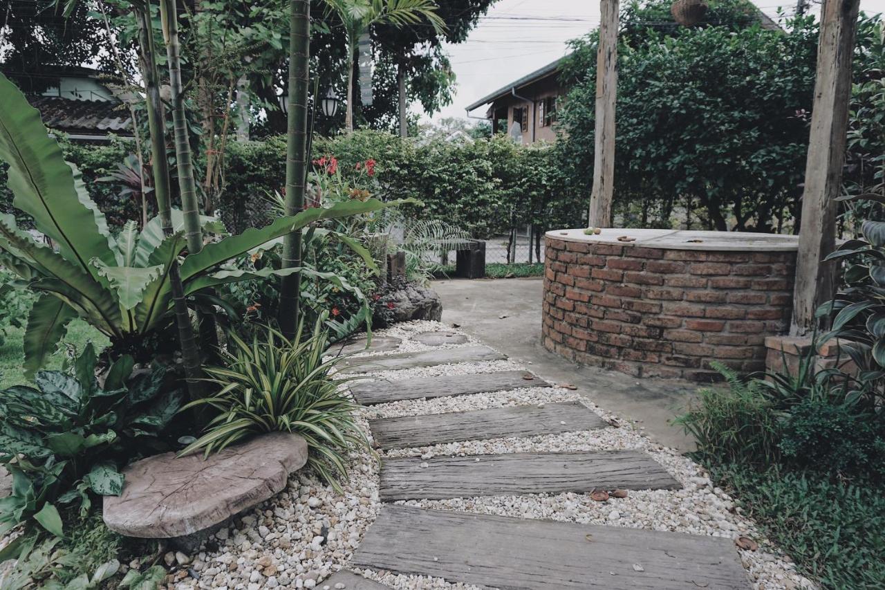 Tha Ma-O Bouteak Homestay - Self Check-In Lampang Exteriör bild